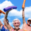 Exercising in the water strengthens the elderly.