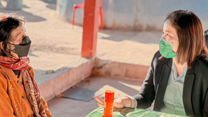 Cataract eye screening unit for people in Ban Krok